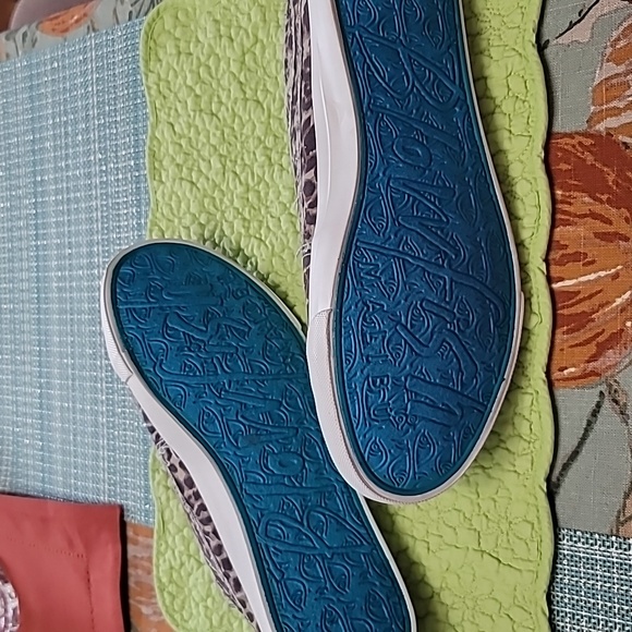 Blowfish Malibu, Leopard sz 9, NWOT - Picture 4 of 8